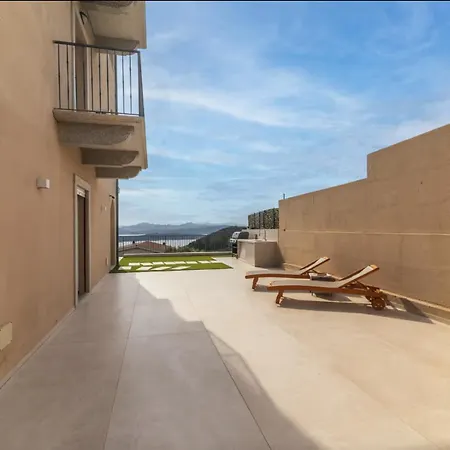 דירה Esclusivo 2 Bedr, View, Garden, Parking, Grill לה מדלנה