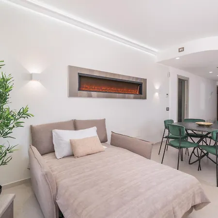 公寓 Esclusivo 2 Bedr, View, Garden, Parking, Grill 马达莱纳
